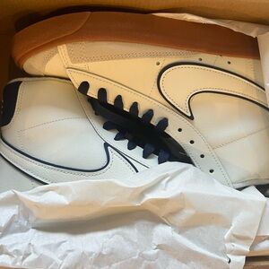 Nike White and Brown Men's Sneakers
